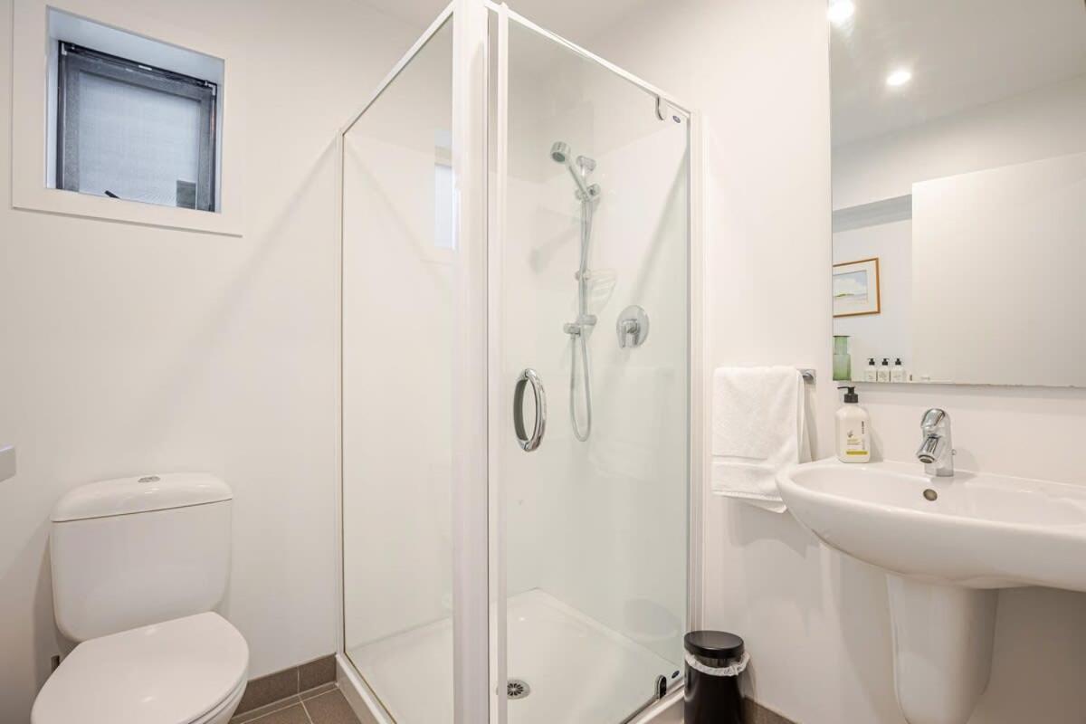 Stylish And Serene Living In Kohimarama Auckland Bagian luar foto