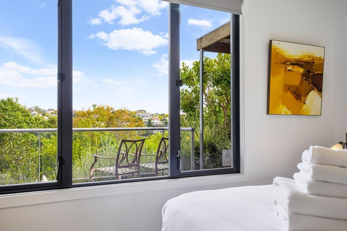 Stylish And Serene Living In Kohimarama Auckland Bagian luar foto