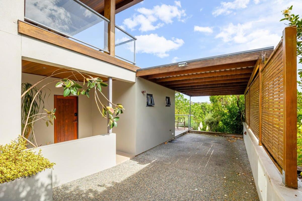 Stylish And Serene Living In Kohimarama Auckland Bagian luar foto